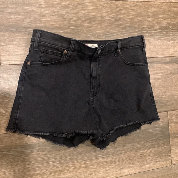 Signature Levi Strauss Heritage high rise black denim shorts sz 12 - Picture 2 of 11